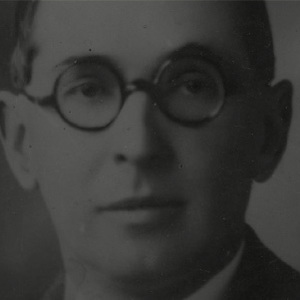 Retrato de hombre con gafas redondas, López Pumarejo